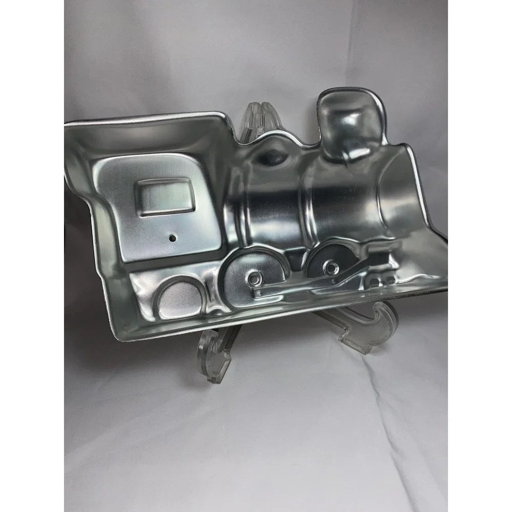 Vintage 1974 Wilton 502-852 Aluminum Choo Locomotive Train Cake /Jello Pan Mold.